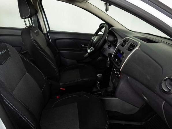 Renault Logan II Рестайлинг с пробегом 2022 года, цена 1 344 000 рублей, 39636 км, седан, Автокод Объявления