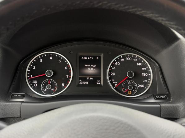 Volkswagen Tiguan I Рестайлинг с пробегом 2015 года, цена 1 500 000 рублей, 225000 км, внедорожник, Автокод Объявления