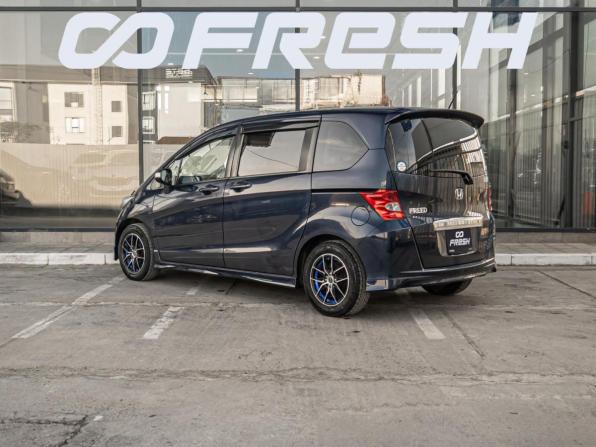 Honda Freed I с пробегом 2008 года, цена 1 140 000 рублей, 90118 км, компактвэн, Автокод Объявления
