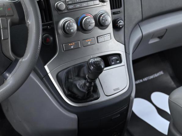 Hyundai Grand Starex I с пробегом 2014 года, цена 1 699 000 рублей, 105000 км, минивэн, Автокод Объявления