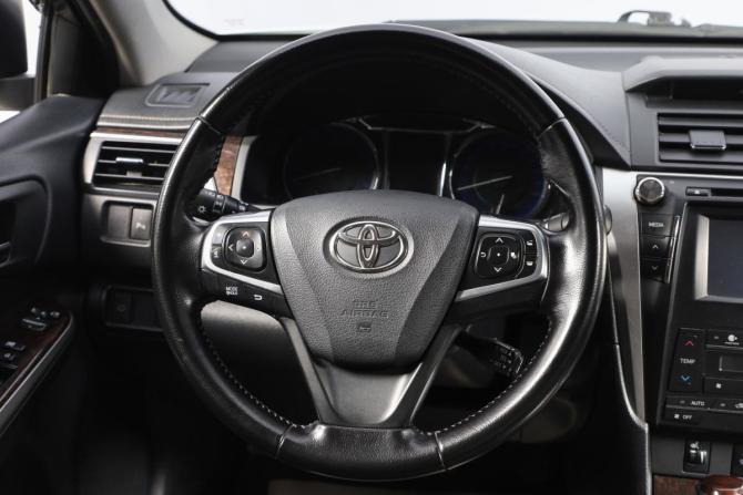 Toyota Camry VII (XV50) Рестайлинг с пробегом 2015 года, цена 1 999 000 рублей, 145300 км, седан, Автокод Объявления