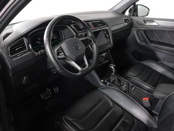 Volkswagen Tiguan II Рестайлинг с пробегом 2021 года, цена 3 349 000 рублей, 76278 км, внедорожник, Автокод Объявления