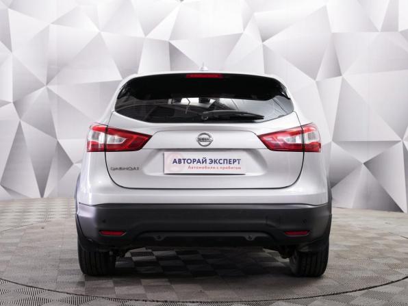 Nissan Qashqai II с пробегом 2017 года, цена 1 672 000 рублей, 130300 км, внедорожник, Автокод Объявления