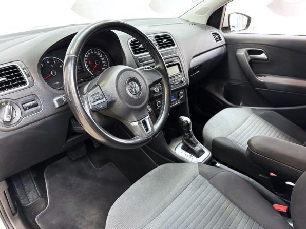 Volkswagen Polo V с пробегом 2010 года, цена 840 000 рублей, 96022 км, хэтчбек, Автокод Объявления