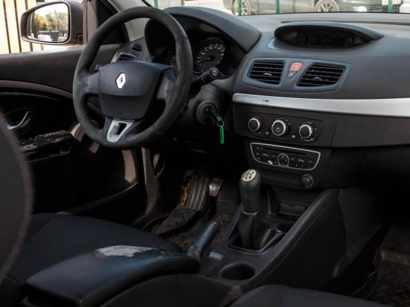 Renault Fluence I с пробегом 2010 года, цена 560 000 рублей, 186474 км, седан, Автокод Объявления