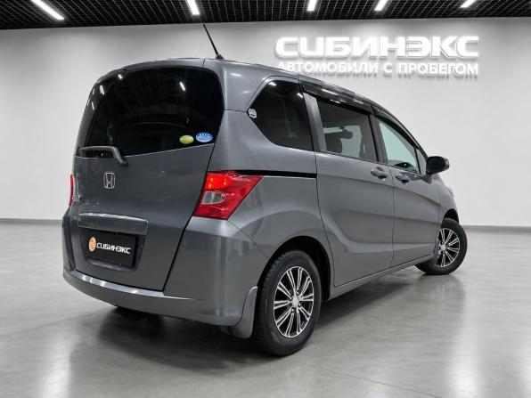 Honda Freed I с пробегом 2009 года, цена 1 000 000 рублей, 109000 км, компактвэн, Автокод Объявления