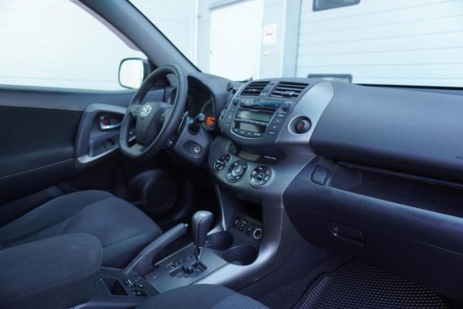 Toyota RAV4 III (XA30) Рестайлинг с пробегом 2011 года, цена 1 385 000 рублей, 167334 км, внедорожник, Автокод Объявления