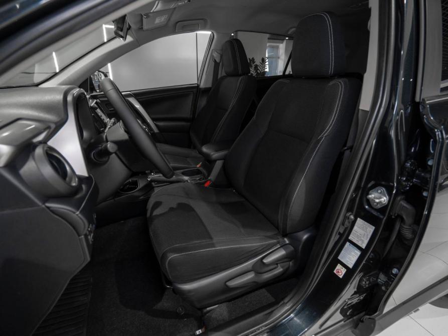 Toyota RAV4 IV (XA40) Рестайлинг Москва  - изображение 9