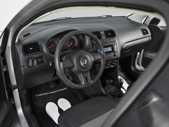 Volkswagen Polo V с пробегом 2011 года, цена 519 000 рублей, 152000 км, седан, Автокод Объявления