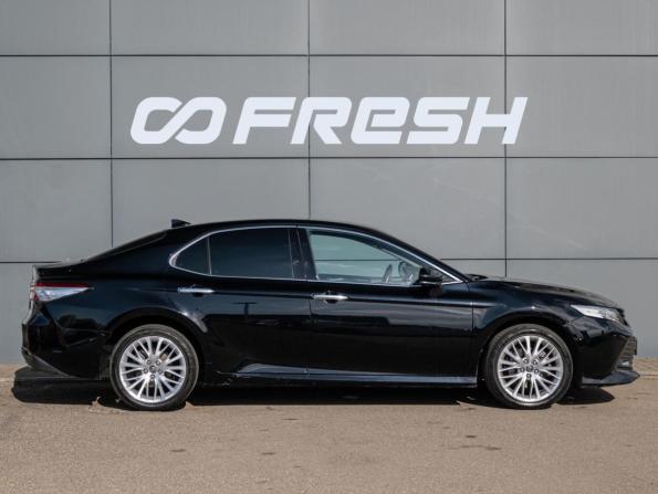 Toyota Camry VIII (XV70) с пробегом 2019 года, цена 2 745 000 рублей, 121041 км, седан, Автокод Объявления