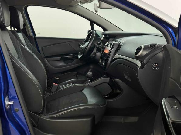 Renault Kaptur I Рестайлинг с пробегом 2020 года, цена 1 530 000 рублей, 74784 км, внедорожник, Автокод Объявления