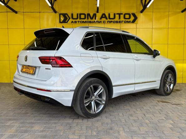 Volkswagen Tiguan II с пробегом 2019 года, цена 2 899 000 рублей, 161000 км, внедорожник, Автокод Объявления