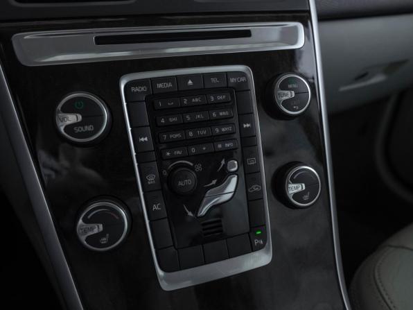 Volvo XC60 I с пробегом 2011 года, цена 995 000 рублей, 251602 км, внедорожник, Автокод Объявления