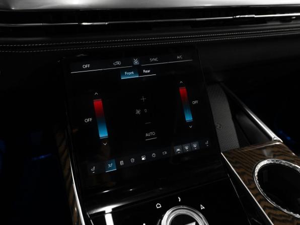 Cadillac Escalade V Рестайлинг с пробегом 2025 года, цена 20 700 000 рублей, 400 км, внедорожник, Автокод Объявления