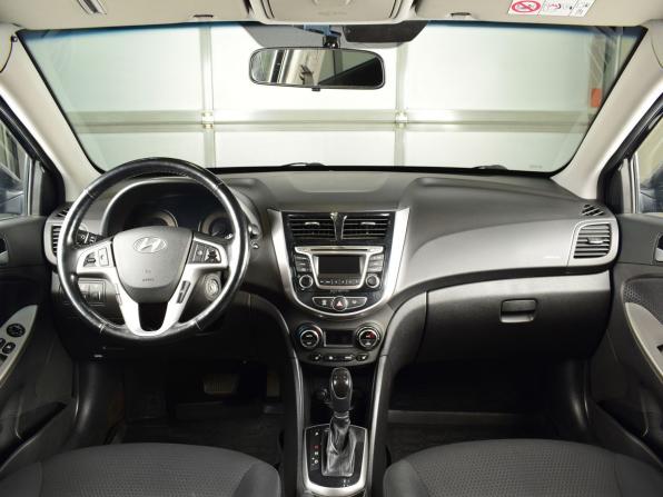 Hyundai Solaris I с пробегом 2014 года, цена 1 049 995 рублей, 212246 км, хэтчбек, Автокод Объявления