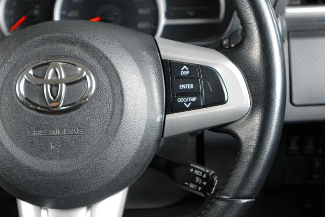 Toyota Roomy I с пробегом 2020 года, цена 1 379 000 рублей, 77358 км, микровэн, Автокод Объявления