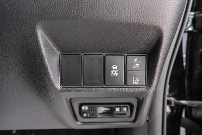 Honda Stepwgn V Рестайлинг с пробегом 2019 года, цена 2 299 000 рублей, 93000 км, минивэн, Автокод Объявления