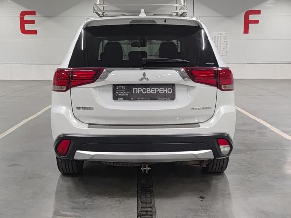 Mitsubishi Outlander III Рестайлинг 3 с пробегом 2018 года, цена 2 580 000 рублей, 75807 км, внедорожник, Автокод Объявления