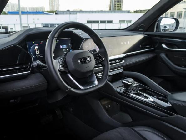 Geely Monjaro I с пробегом 2024 года, цена 3 499 000 рублей, 43299 км, внедорожник, Автокод Объявления