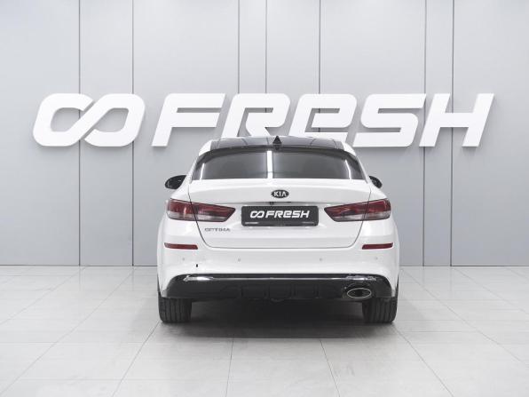 Kia Optima IV Рестайлинг с пробегом 2018 года, цена 1 770 000 рублей, 209348 км, седан, Автокод Объявления