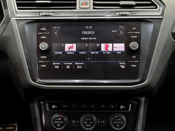 Volkswagen Tiguan II с пробегом 2018 года, цена 2 800 000 рублей, 138251 км, внедорожник, Автокод Объявления
