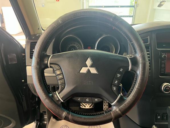 Mitsubishi Pajero IV Рестайлинг 1 с пробегом 2012 года, цена 1 820 000 рублей, 205140 км, внедорожник, Автокод Объявления
