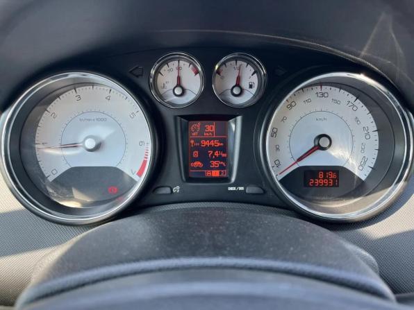 Peugeot 308 I Рестайлинг с пробегом 2011 года, цена 345 000 рублей, 239931 км, хэтчбек, Автокод Объявления