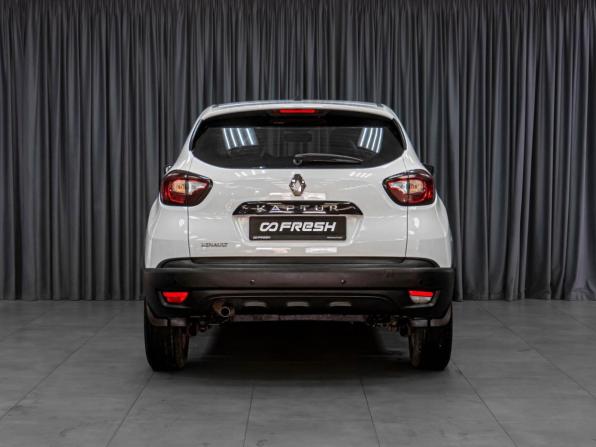 Renault Kaptur I с пробегом 2018 года, цена 1 289 000 рублей, 139731 км, внедорожник, Автокод Объявления