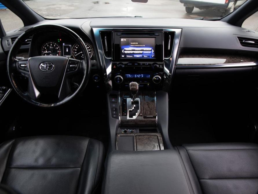 Toyota Alphard III Рестайлинг Санкт-Петербург  - изображение 16