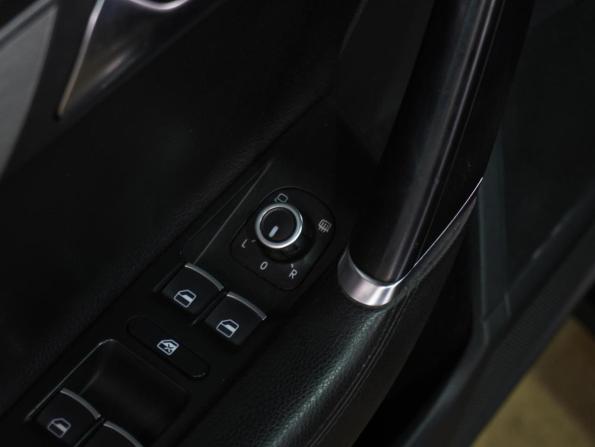 Volkswagen Passat B7 с пробегом 2012 года, цена 999 000 рублей, 182765 км, седан, Автокод Объявления