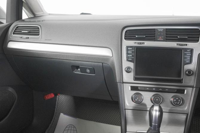 Volkswagen Golf VII с пробегом 2014 года, цена 1 099 000 рублей, 175000 км, универсал, Автокод Объявления