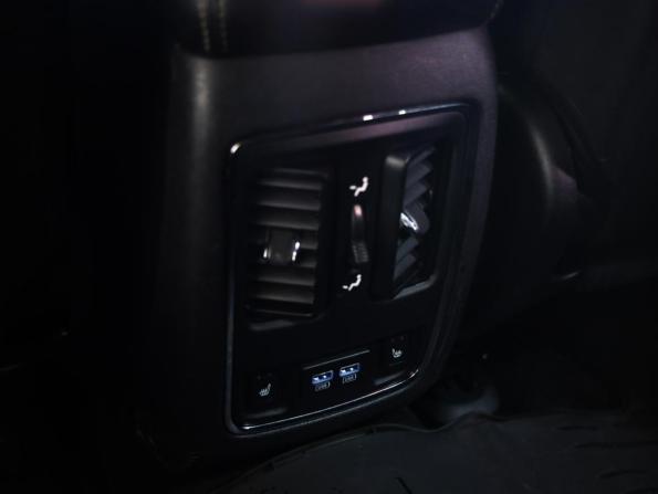 Jeep Grand Cherokee IV (WK2) Рестайлинг с пробегом 2014 года, цена 1 499 000 рублей, 370885 км, внедорожник, Автокод Объявления