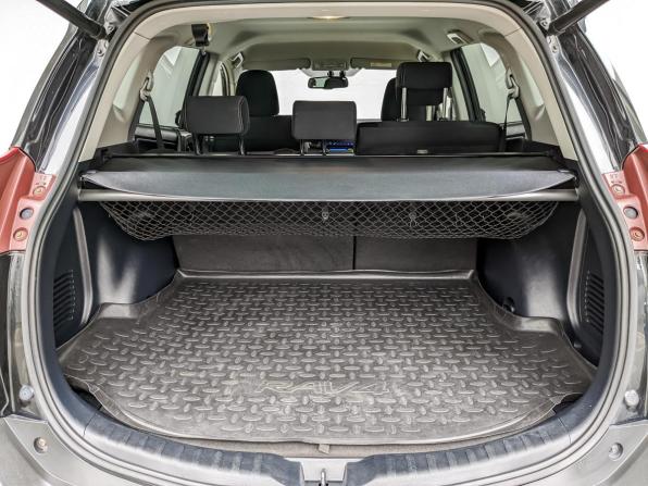 Toyota RAV4 IV (XA40) с пробегом 2015 года, цена 1 825 000 рублей, 214733 км, внедорожник, Автокод Объявления