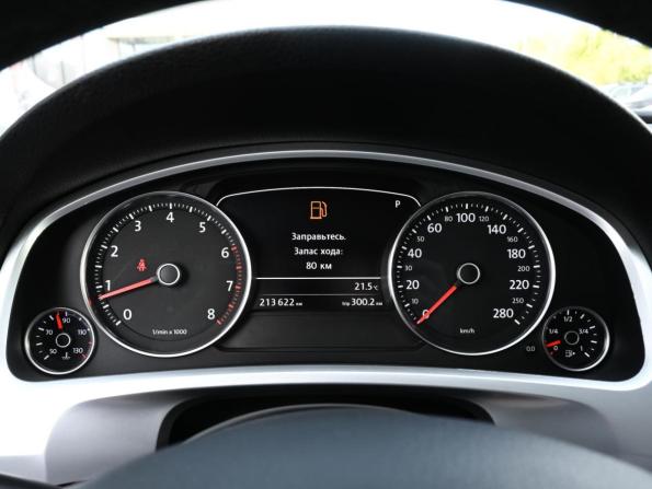 Volkswagen Touareg II с пробегом 2012 года, цена 1 860 000 рублей, 213622 км, внедорожник, Автокод Объявления