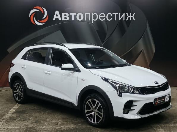 Kia Rio IV Рестайлинг с пробегом 2020 года, цена 1 649 000 рублей, 83500 км, хэтчбек, Автокод Объявления