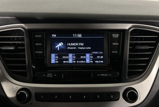 Hyundai Solaris II с пробегом 2018 года, цена 1 330 000 рублей, 78951 км, седан, Автокод Объявления