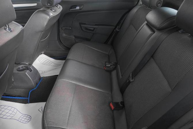 Opel Astra H Рестайлинг с пробегом 2008 года, цена 479 000 рублей, 256000 км, седан, Автокод Объявления