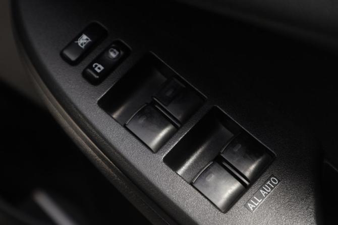 Toyota Corolla X (E140 E150) с пробегом 2010 года, цена 999 000 рублей, 329000 км, универсал, Автокод Объявления