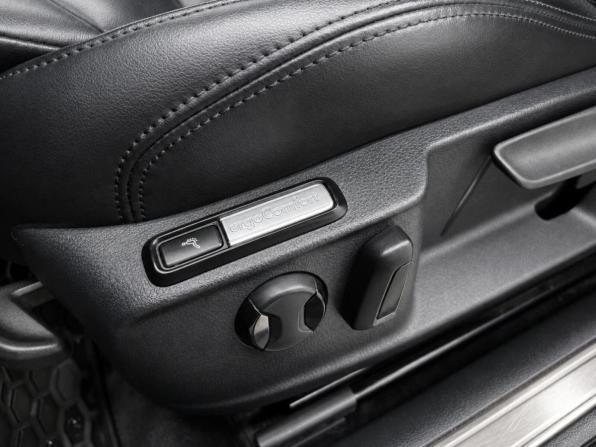 Volkswagen Passat B8 с пробегом 2018 года, цена 2 730 000 рублей, 278760 км, универсал, Автокод Объявления