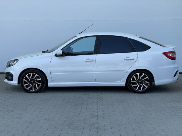 Lada (ВАЗ) Granta I Рестайлинг с пробегом 2023 года, цена 978 000 рублей, 37978 км, лифтбек, Автокод Объявления