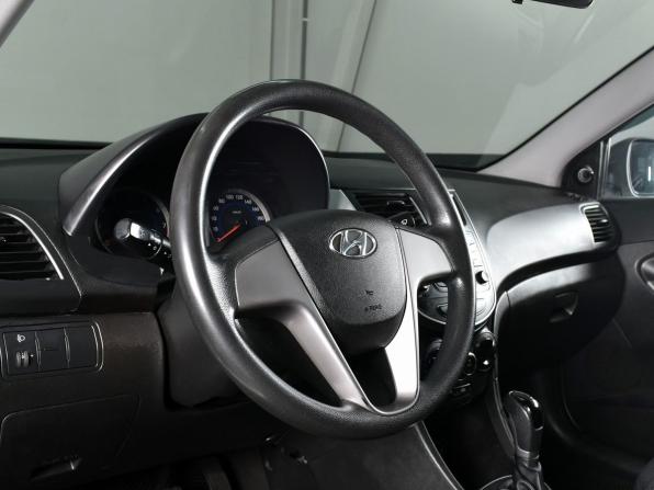 Hyundai Solaris I Рестайлинг с пробегом 2016 года, цена 1 049 999 рублей, 91104 км, седан, Автокод Объявления