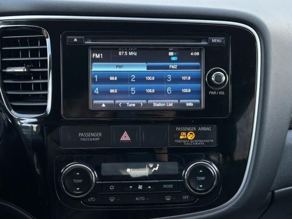 Mitsubishi Outlander III Рестайлинг 2 с пробегом 2015 года, цена 1 815 000 рублей, 118240 км, внедорожник, Автокод Объявления