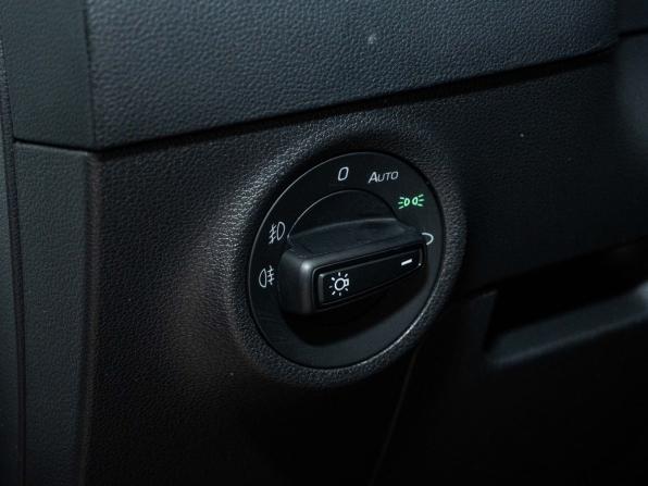 Skoda Karoq I с пробегом 2022 года, цена 2 720 000 рублей, 87607 км, внедорожник, Автокод Объявления