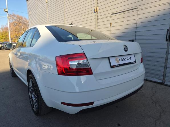 Skoda Octavia III (A7) Рестайлинг с пробегом 2019 года, цена 1 207 000 рублей, 150348 км, лифтбек, Автокод Объявления