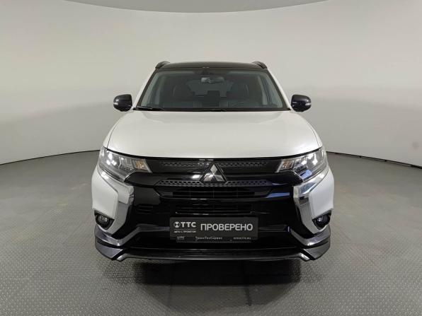 Mitsubishi Outlander III Рестайлинг 3 с пробегом 2022 года, цена 3 190 000 рублей, 37832 км, внедорожник, Автокод Объявления