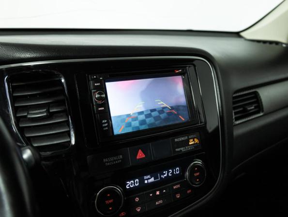 Mitsubishi Outlander III Рестайлинг 2 с пробегом 2015 года, цена 1 549 777 рублей, 174010 км, внедорожник, Автокод Объявления