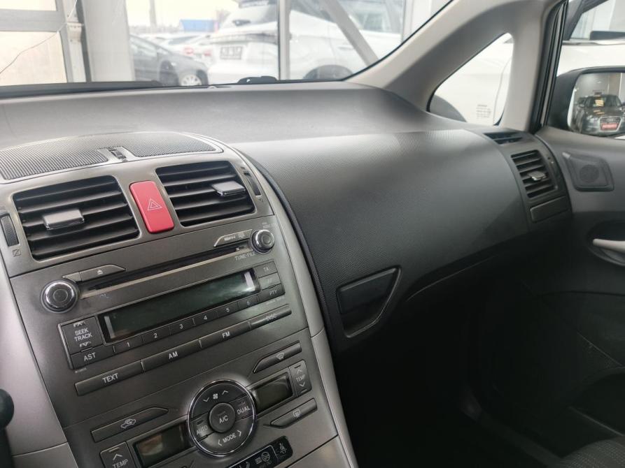 Toyota Auris I Арзамас  - изображение 15