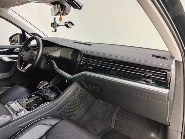 Volkswagen Touareg III с пробегом 2021 года, цена 5 975 000 рублей, 122369 км, внедорожник, Автокод Объявления