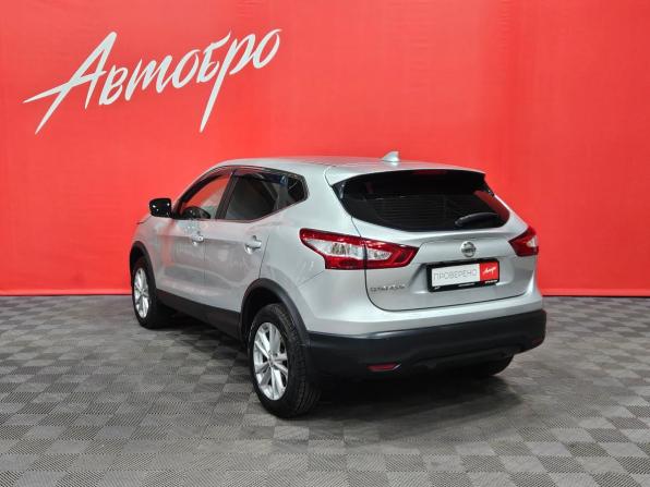 Nissan Qashqai II с пробегом 2017 года, цена 1 779 000 рублей, 77107 км, внедорожник, Автокод Объявления