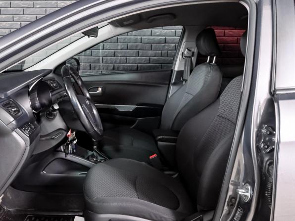 Kia Rio III Рестайлинг с пробегом 2017 года, цена 1 320 000 рублей, 100613 км, седан, Автокод Объявления